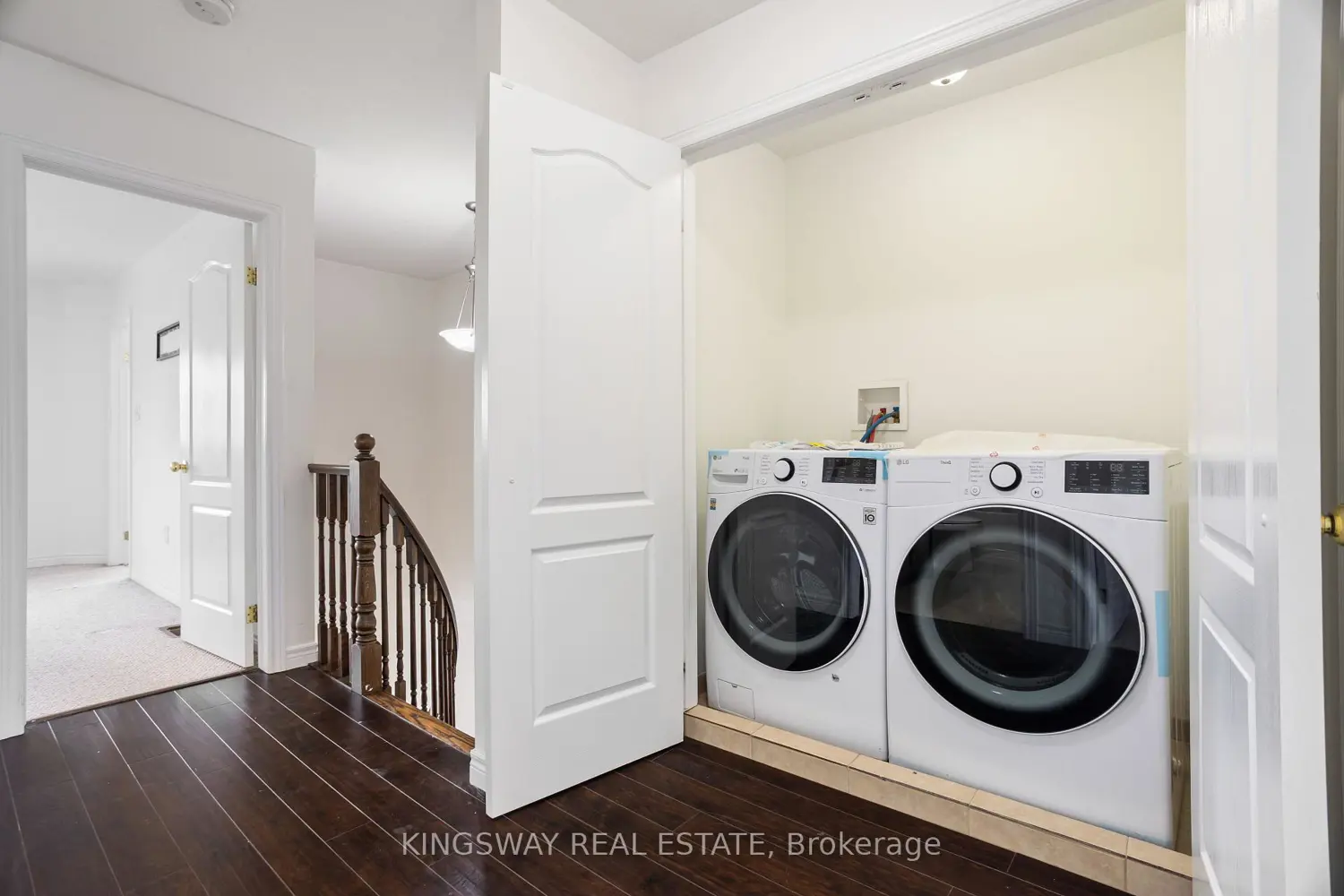 Additional image 19 of 11 Marina Point Crescent