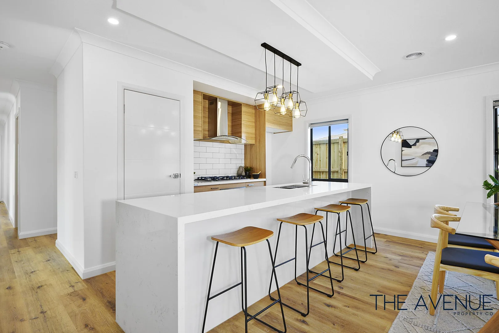 Additional image 3 of Officer VIC 3809