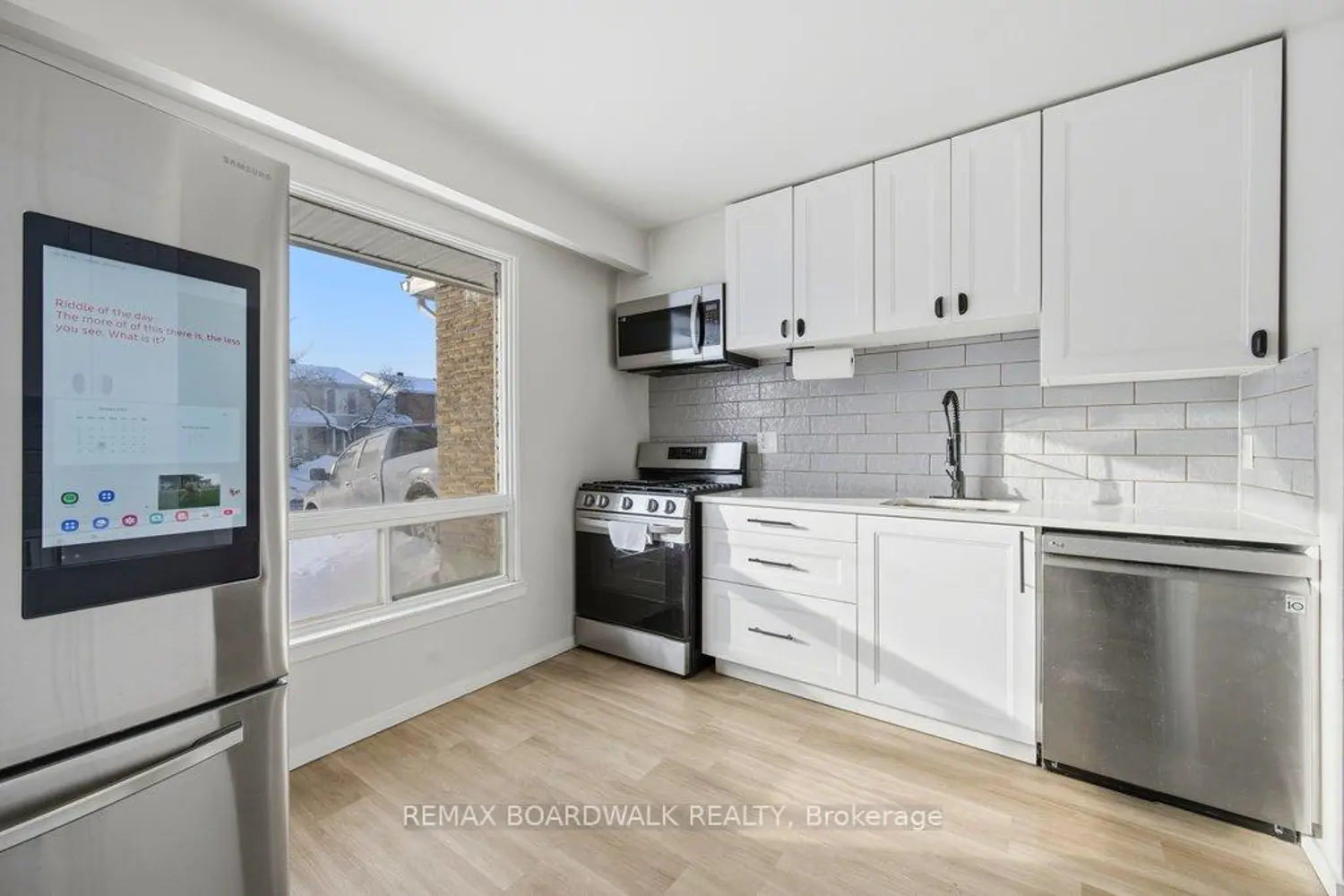 Additional image 3 of 2390 Rondel Street