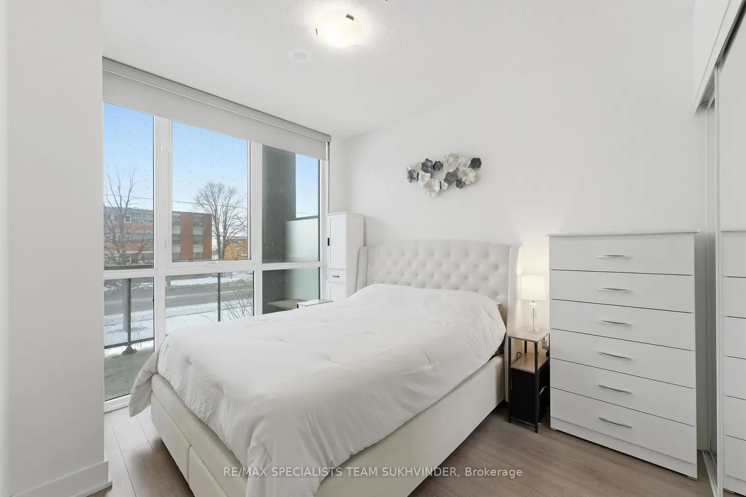 Additional image 10 of 50 George Butchart Drive 111