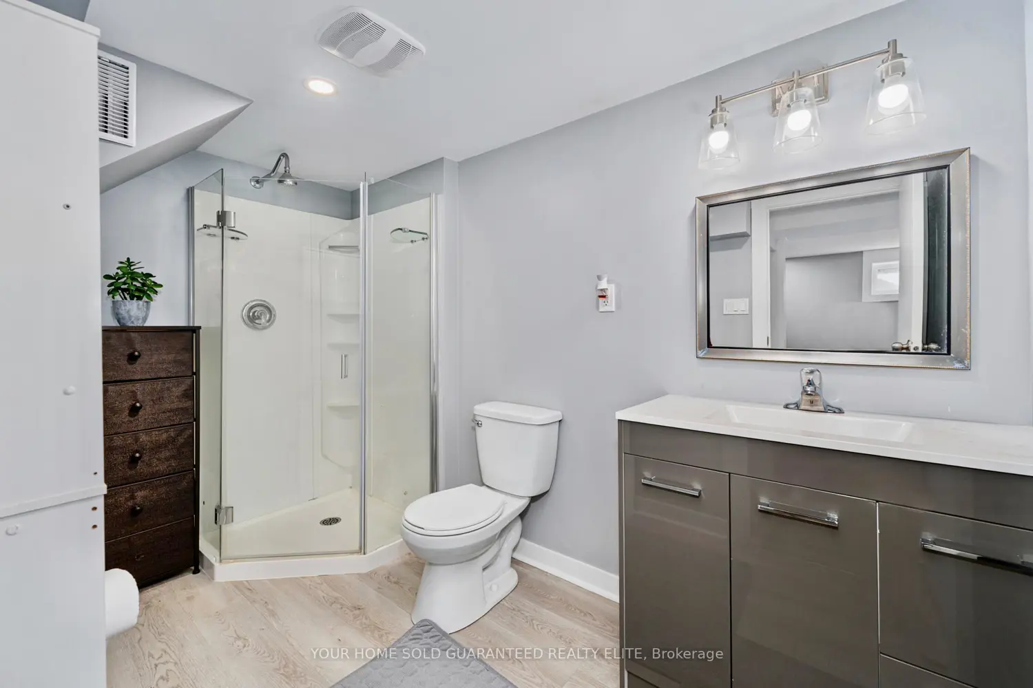 Additional image 10 of 233 Normanhurst Avenue