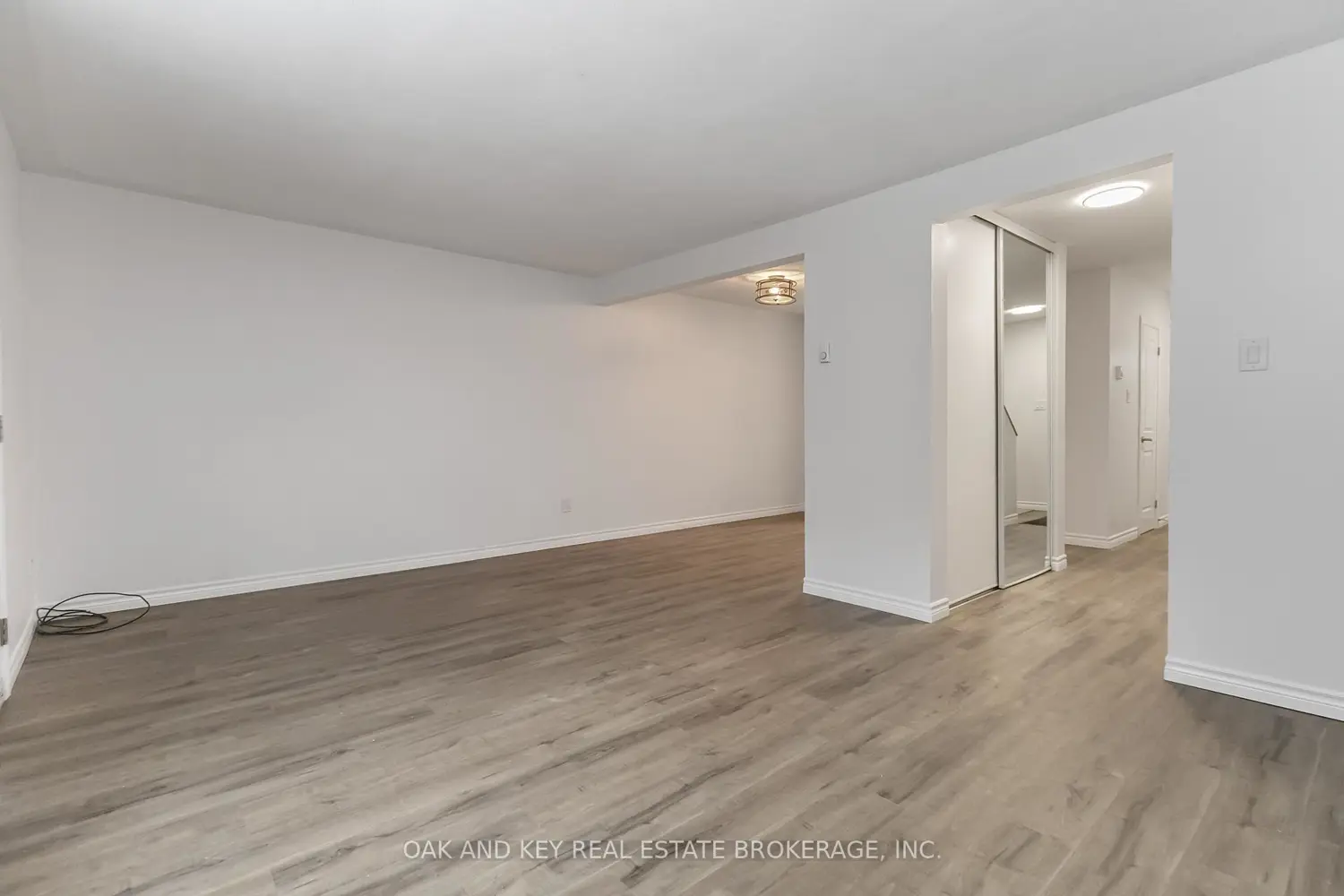 166 Southdale Road 10 photo 5