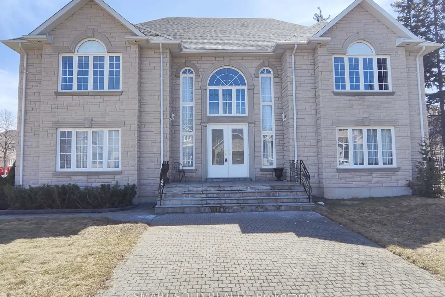 67 Chantilly Crescent