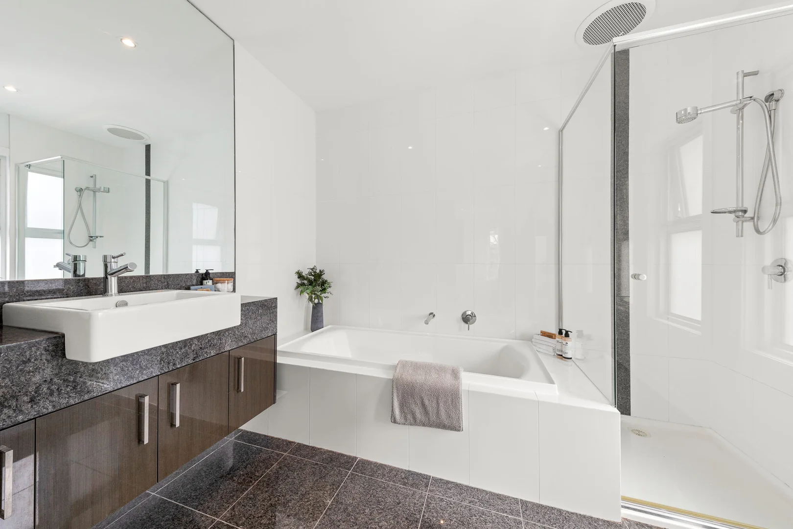 Additional image 13 of 2/10 Naples Street, Mornington VIC 3931