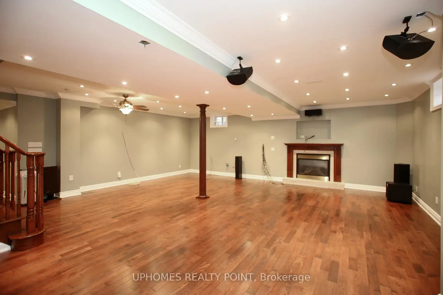 Additional image 16 of 549 Renshaw Court