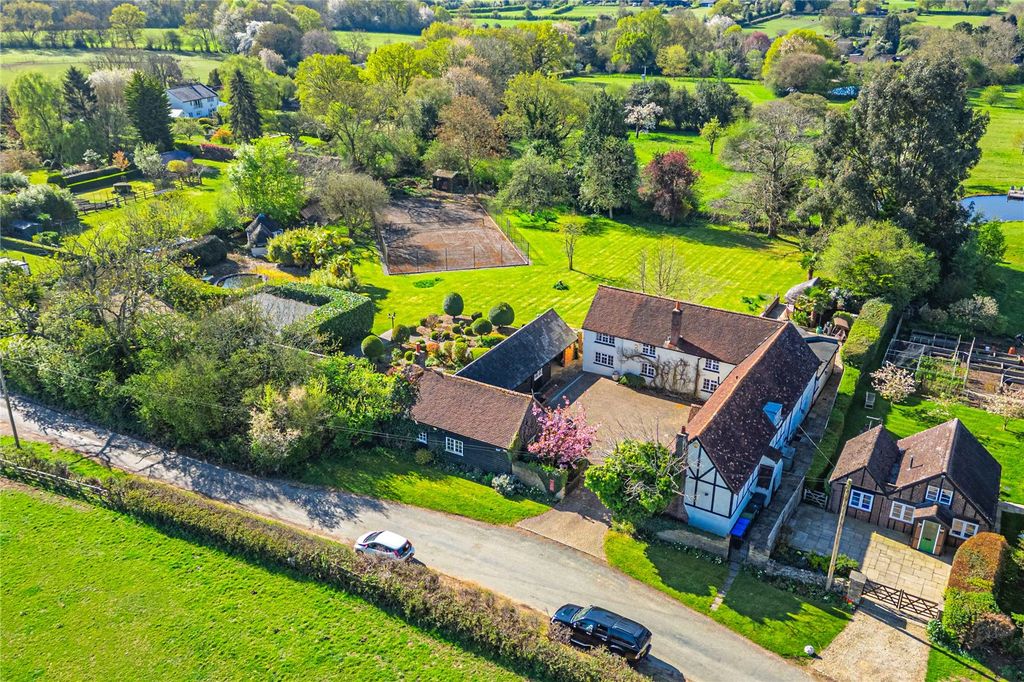 Land for saleVenus Hill, Bovingdon, Hemel Hempstead, Hertfordshire HP3