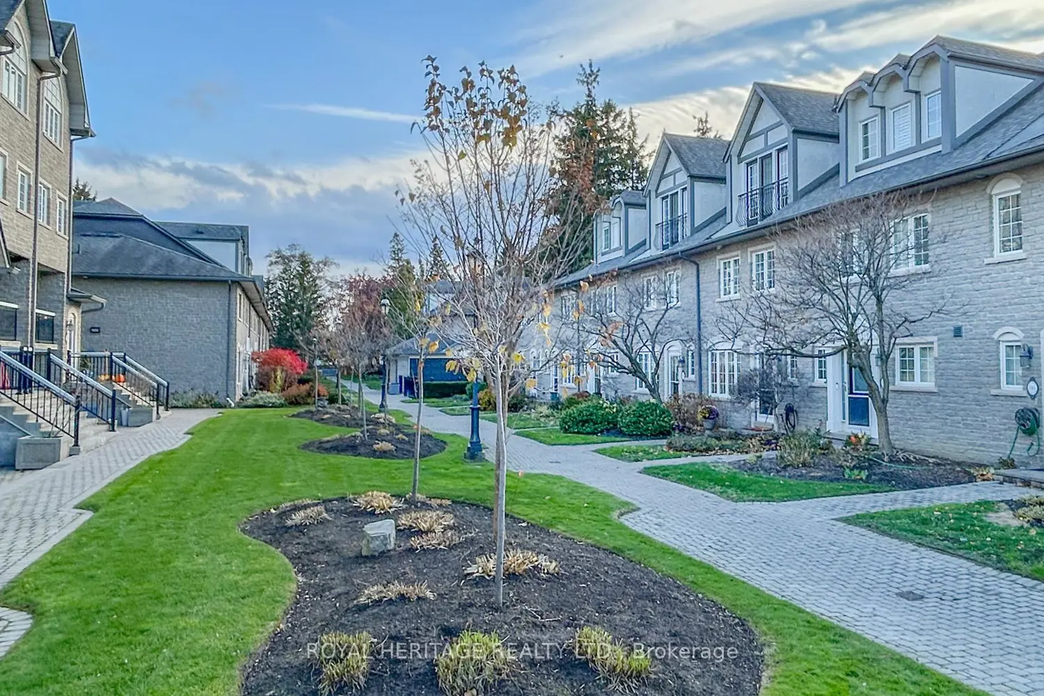 Additional image 14 of 1995 Royal Road 143