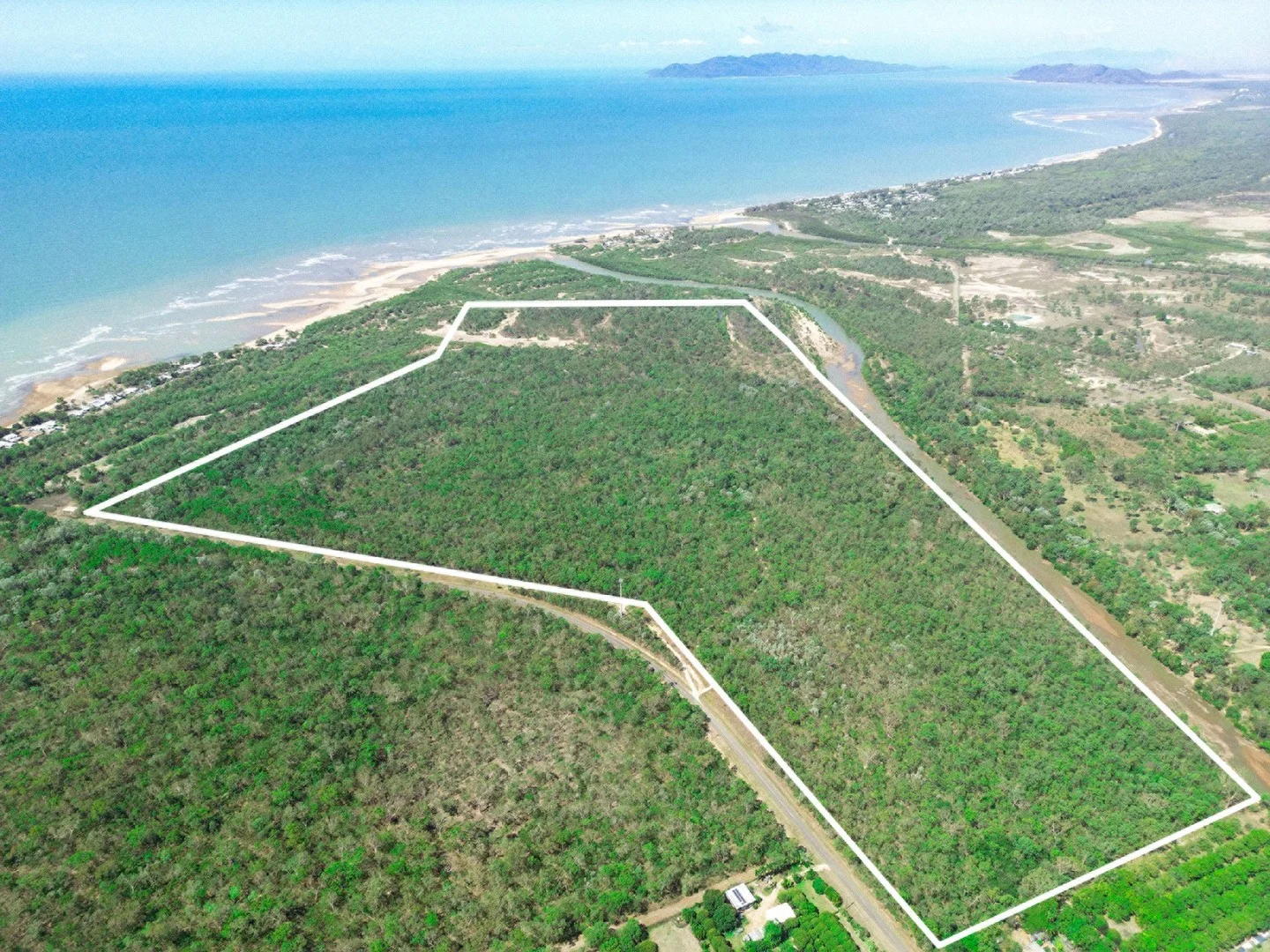 Toolakea Beach Road, Toolakea QLD 4818