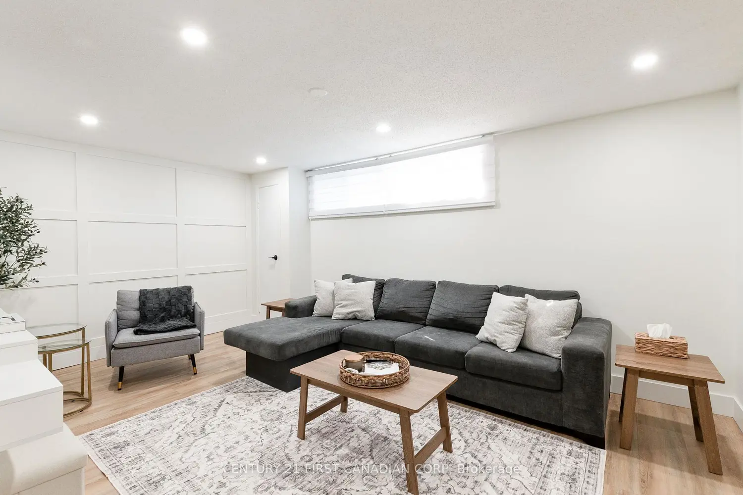 Additional image 17 of 35 Waterman Avenue 60