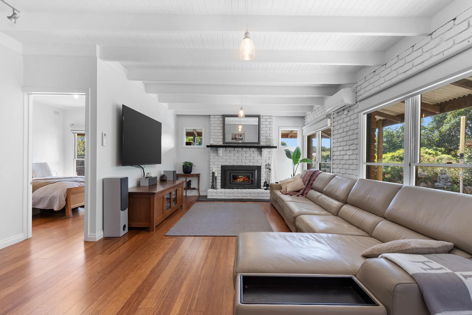 239 Melton Road, Gisborne VIC 3437 photo 4