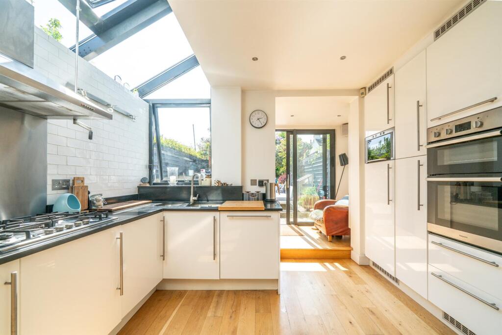 Additional image 3 of Boundary Road, St. Albans