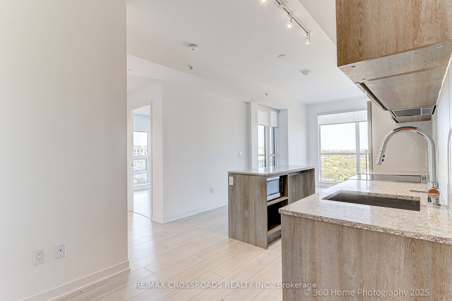 Additional image 3 of 1306-31 Tippett Road, Toronto, ON, M3H 0C8