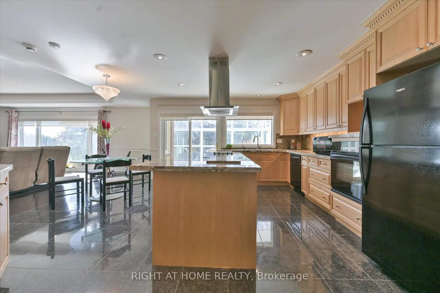 18 Mccowan Lane photo 5