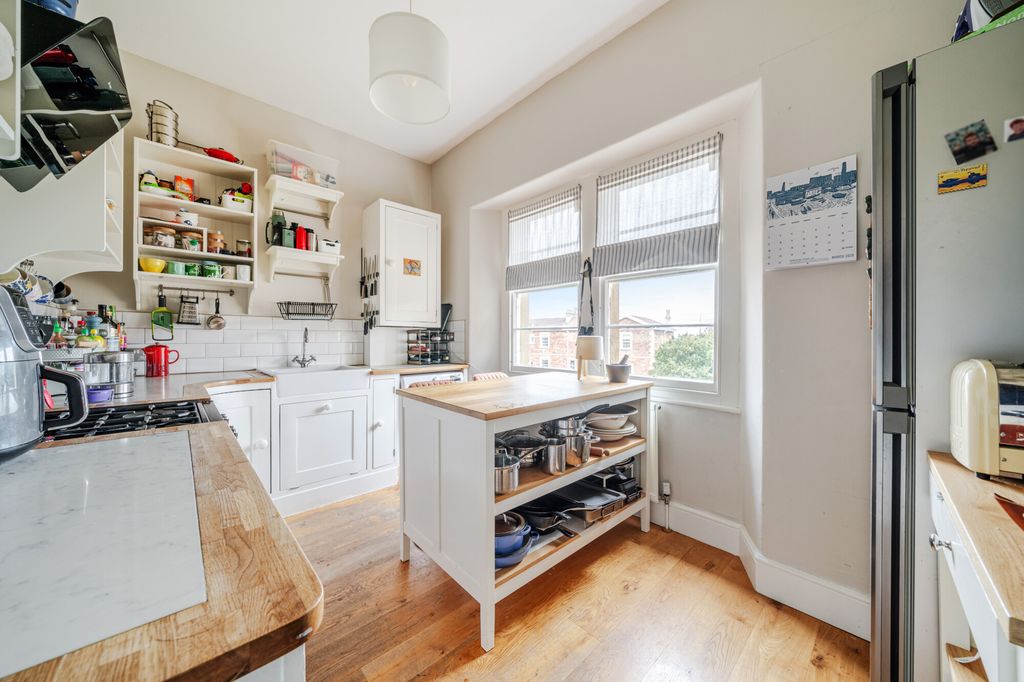 Additional image 4 of 2 bed flat for saleWorcester Crescent, Bristol BS8