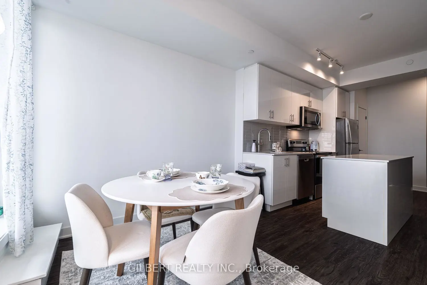 Additional image 11 of 2782 Barton Street