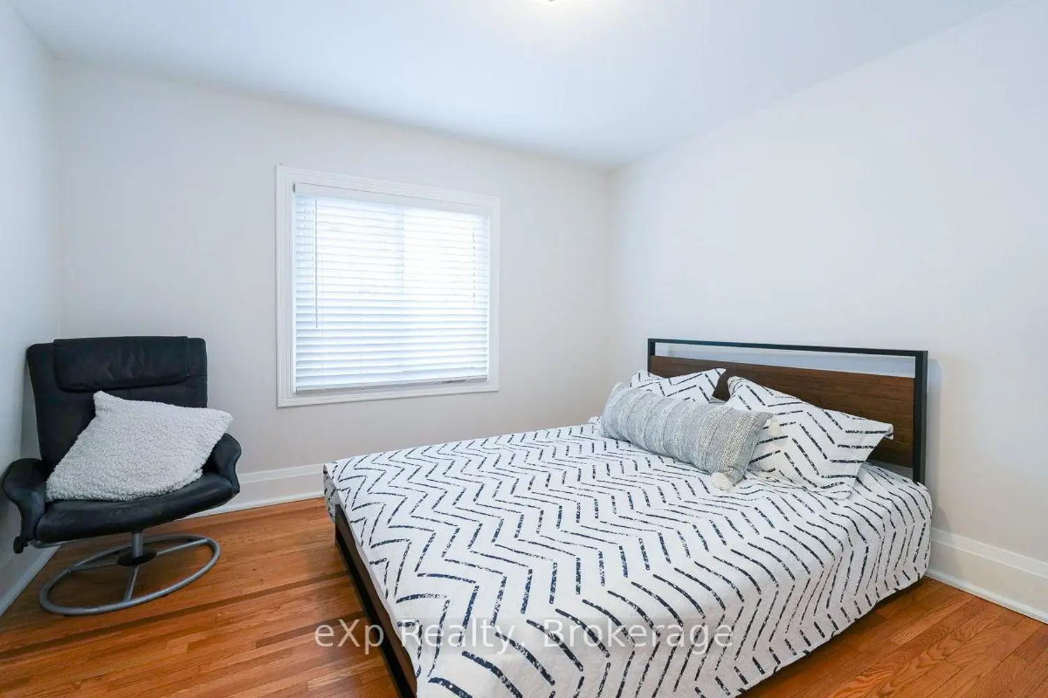 Additional image 7 of 1144 4Th Avenue W
