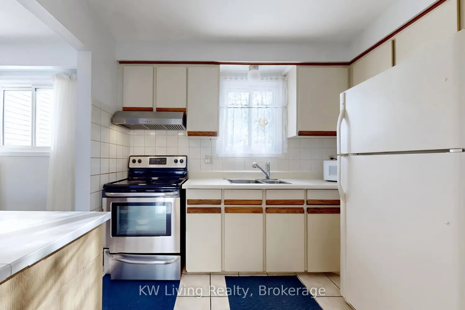 Additional image 16 of 944 Blairholm Avenue