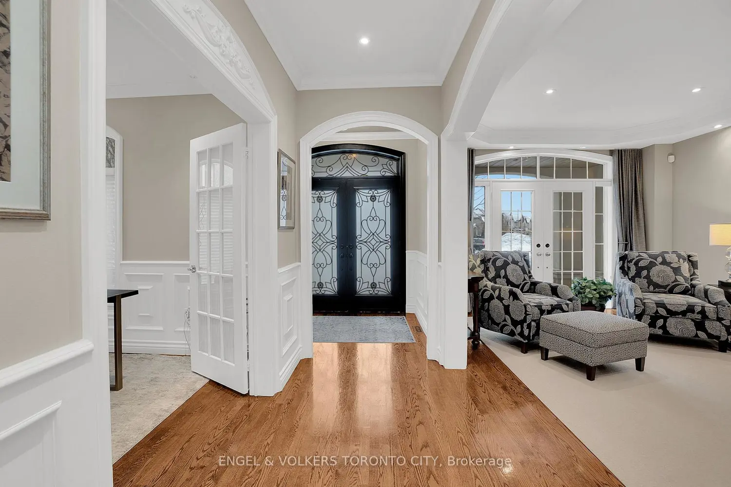 123 Salamander Court photo 4