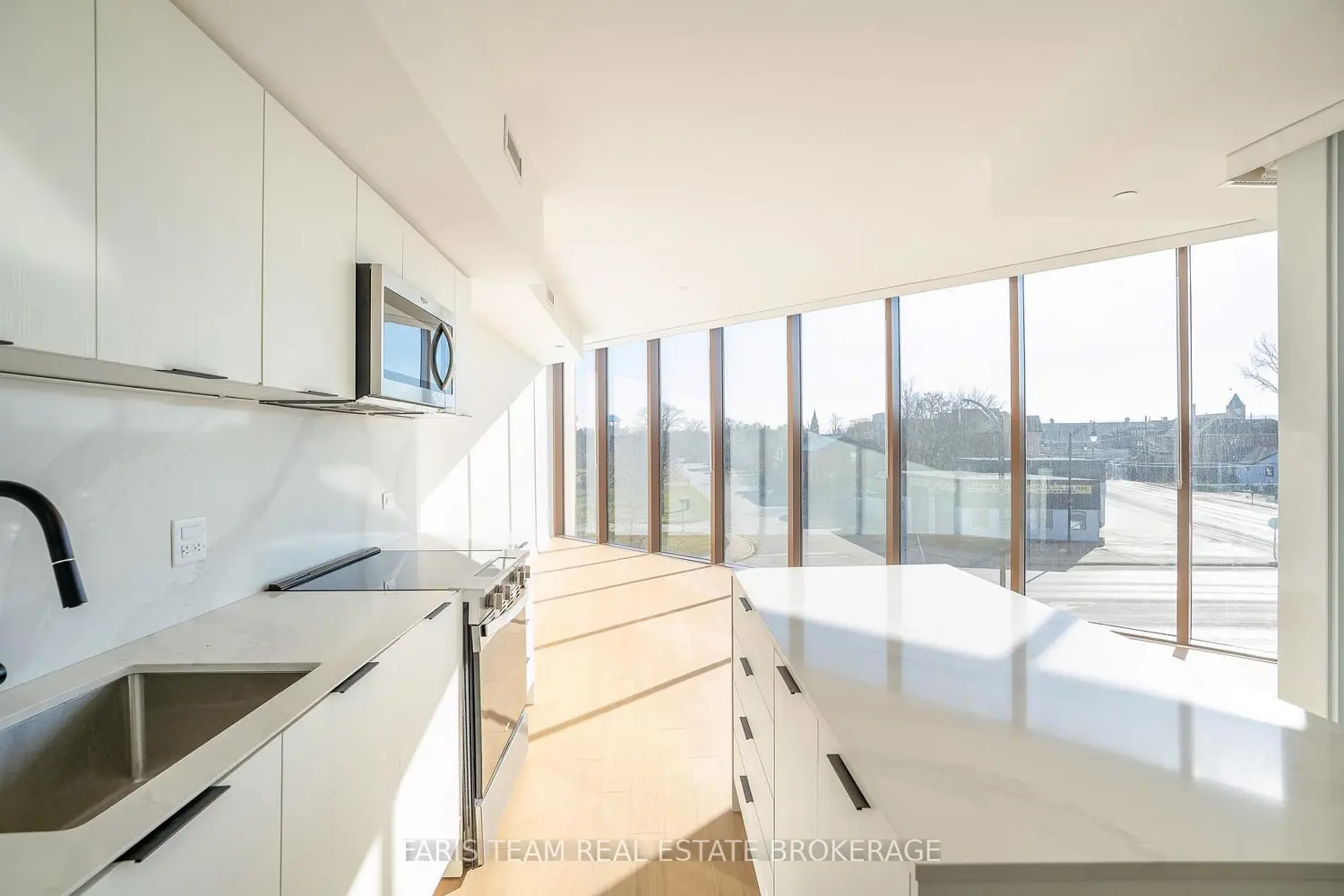 Additional image 8 of 31 Huron Street 216