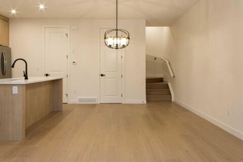 Additional image 8 of Upper-1512 21 Avenue NW, Calgary, AB, T2M 1L8