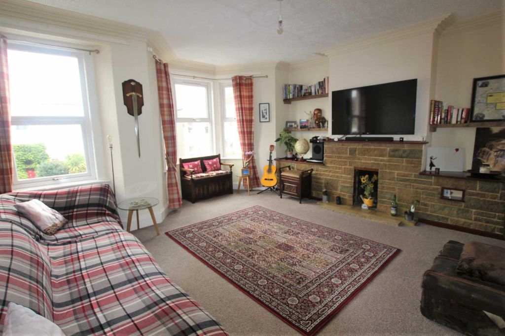 2 bed flat for saleMoorland Road, Weston-Super-Mare BS23