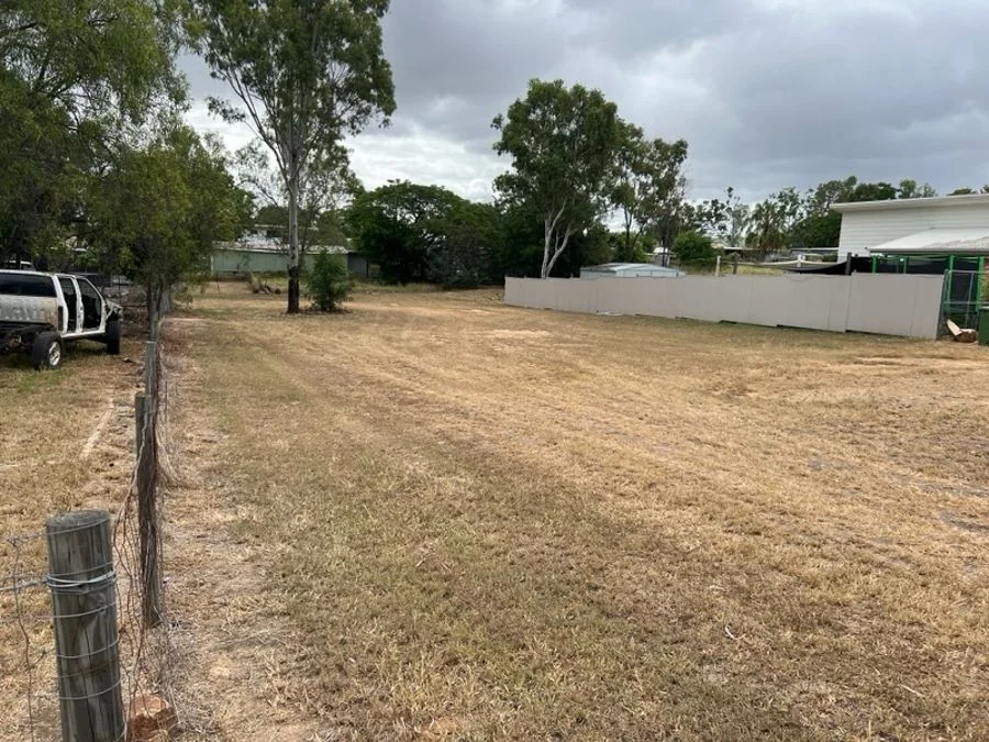 10 SEVENTH AVENUE, Scottville QLD 4804