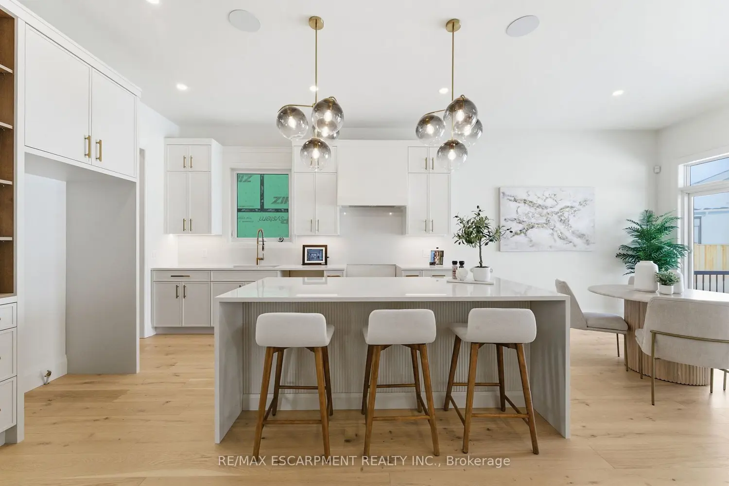 Additional image 2 of 15 Oakley Drive