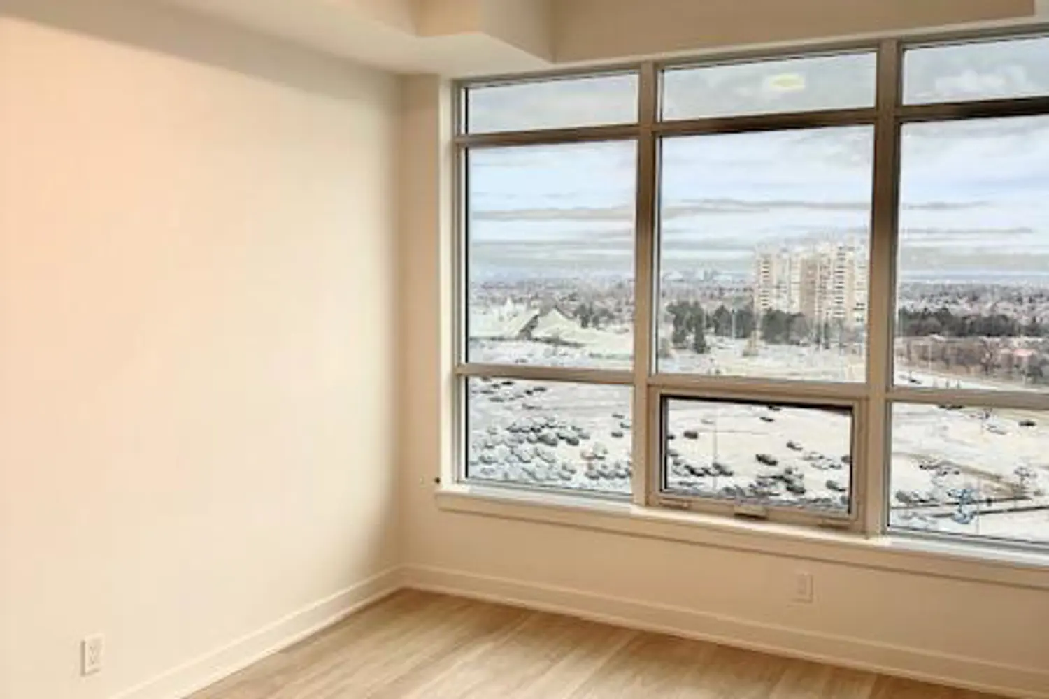 Additional image 5 of 50 Upper Mall Way B-1209