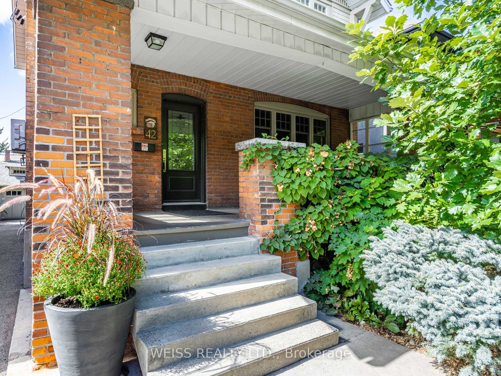 Additional image 2 of 42 Crang Avenue, Toronto, ON, M6E 2Z9