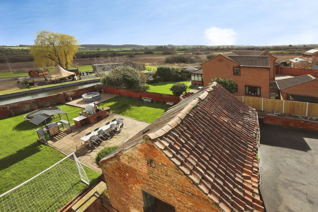 Additional image 35 of 7 bed detached house for sale94, Welham Road, Retford DN22
