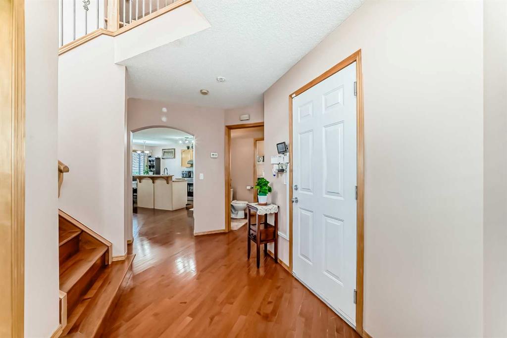 Additional image 4 of 16062 Everstone Road SW, Calgary, AB, T2Y 4J7