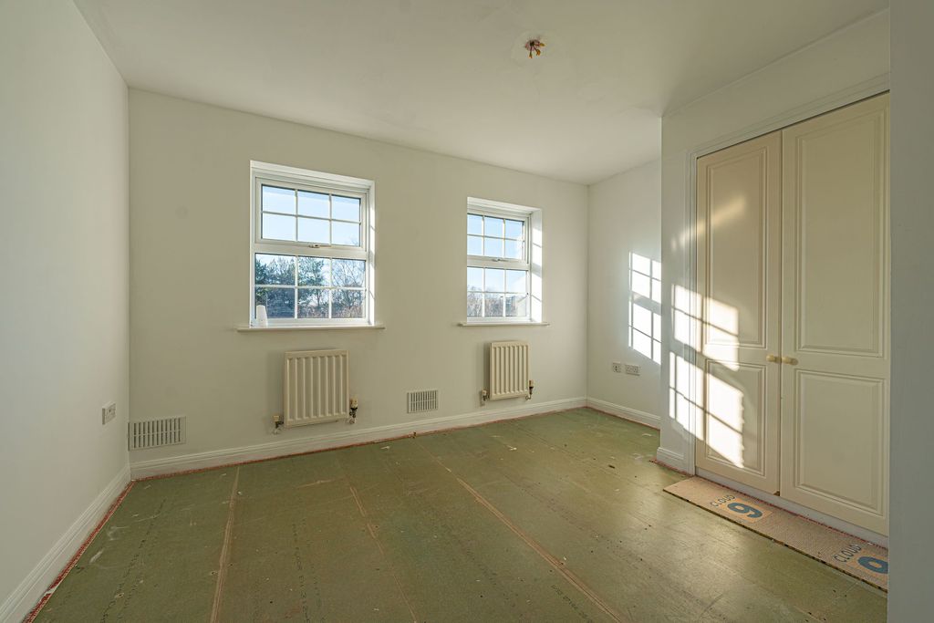 Additional image 12 of 4 bed terraced house for salePowis Close, Newport NP10