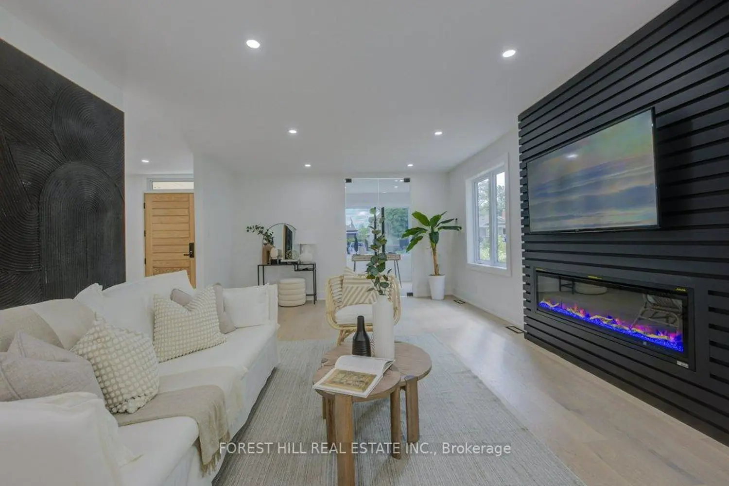 Additional image 8 of 4392 Ontario Street