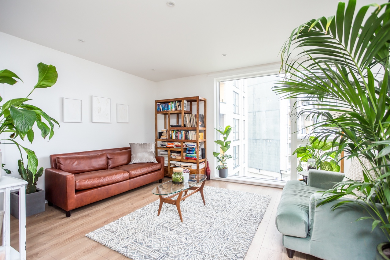 1 Bed Flat, Barrington Road, SW9, N1 7GU