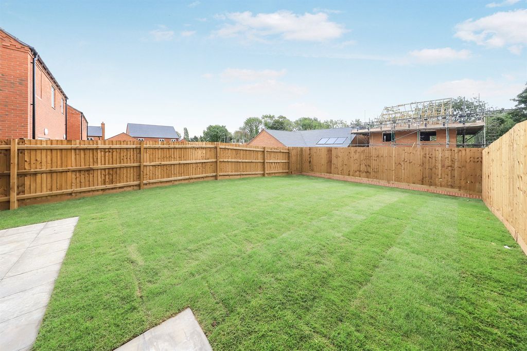 Additional image 10 of 3 bed semi-detached house for saleBeech Road, Telford TF7