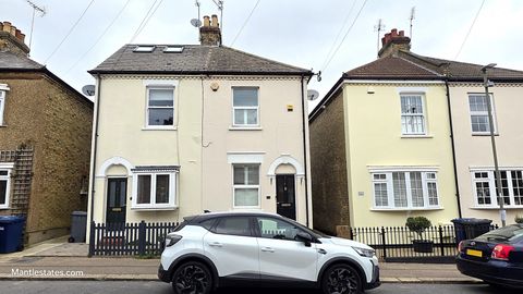 Jackson Road, East Barnet EN4