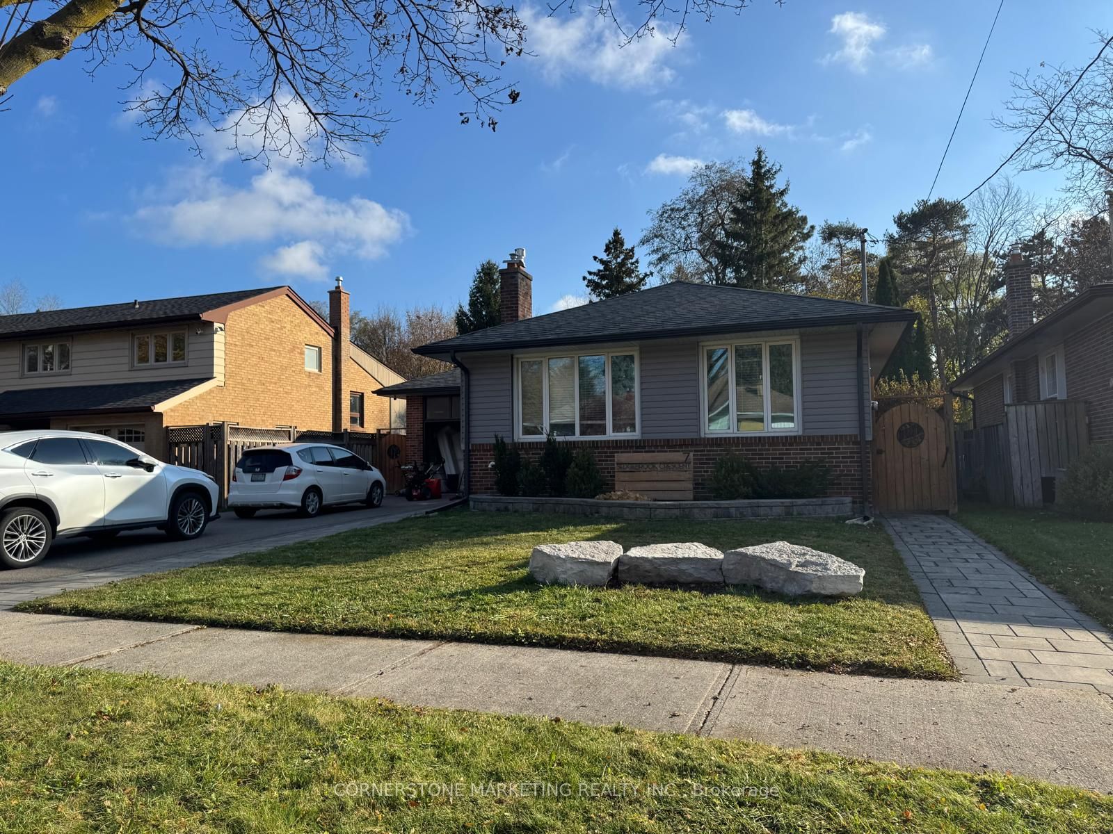 7 Sedgebrook Crescent, Toronto, ON, M9B 2X2