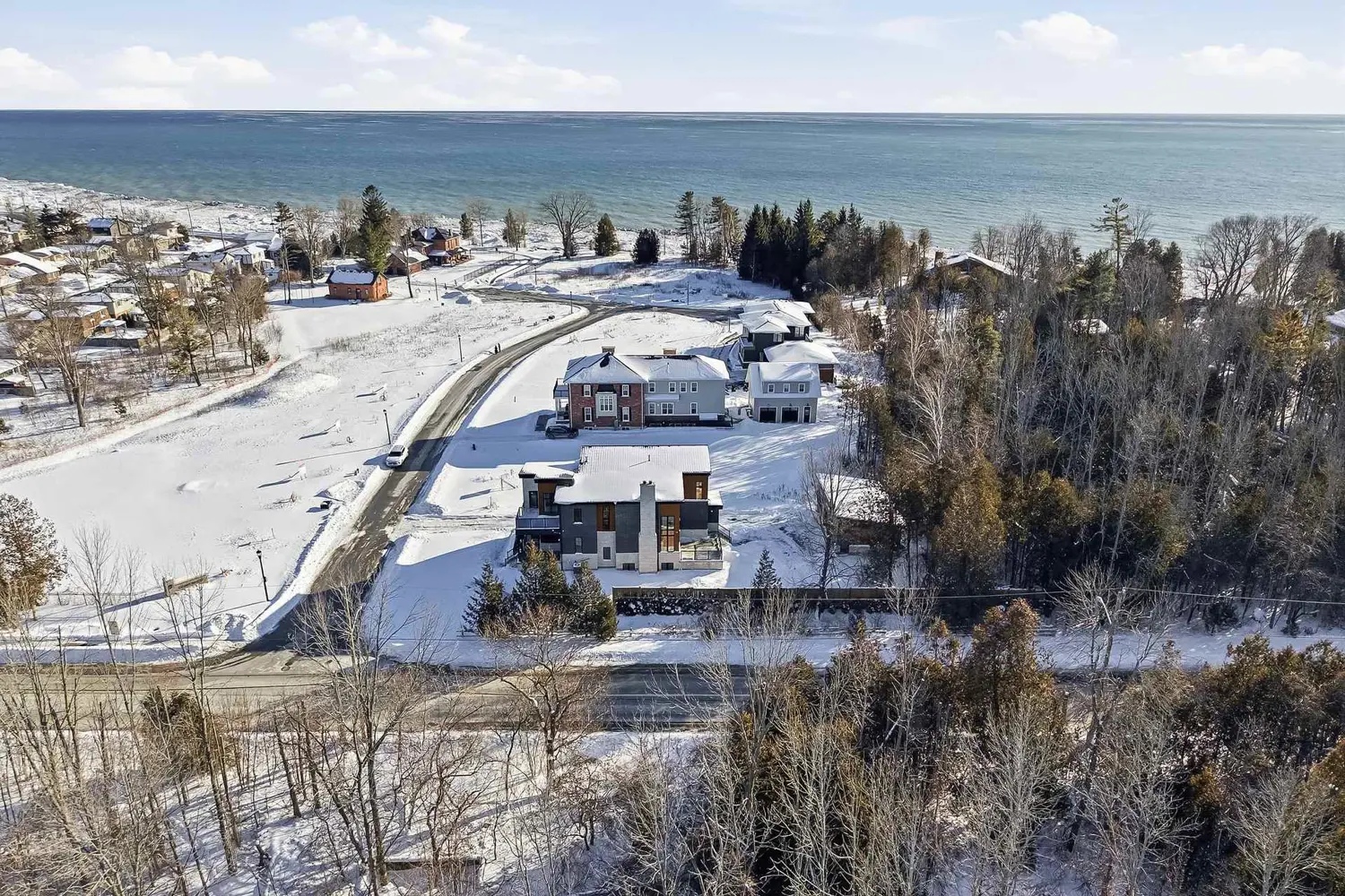 213 Suzanne Mess Boulevard photo 3