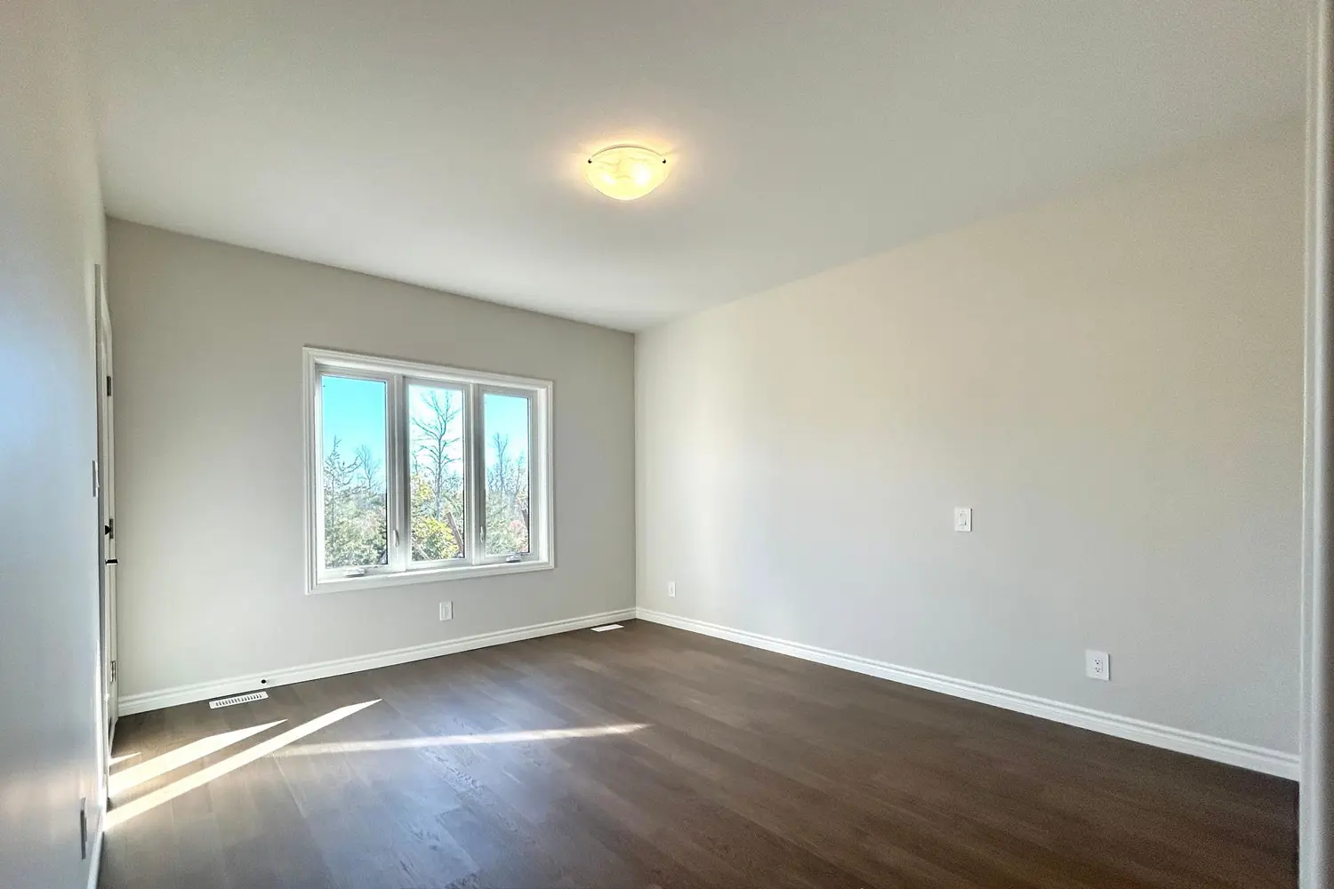 Additional image 10 of 130 Stonecrest Boulevard