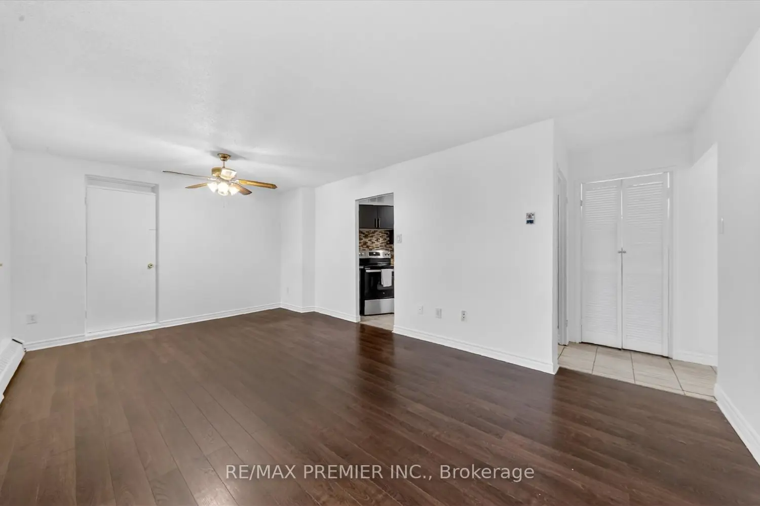 Additional image 10 of 3555 Derry Road 712