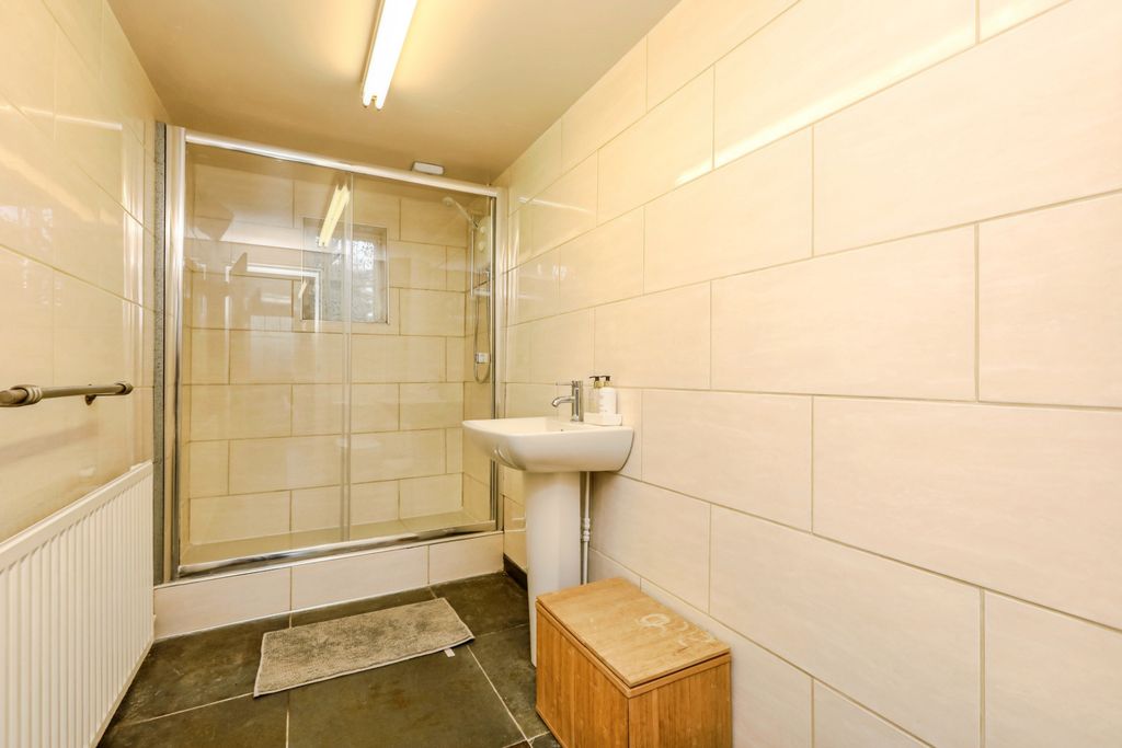 Additional image 8 of 7 bed detached house for sale94, Welham Road, Retford DN22