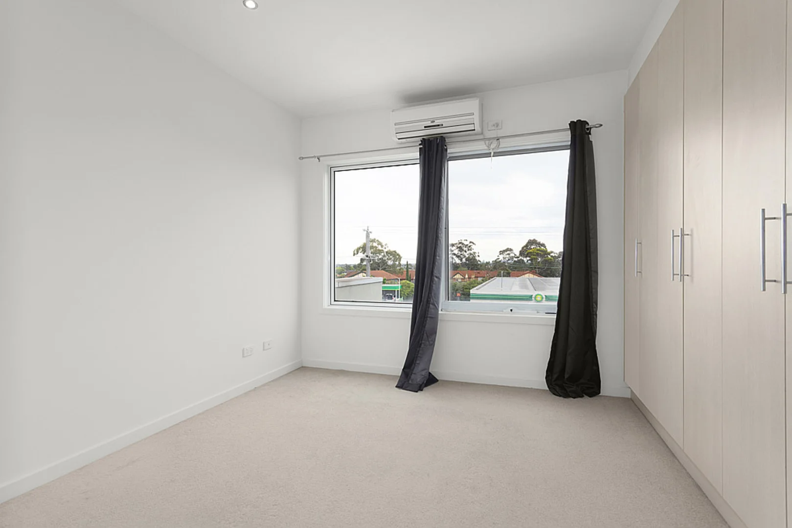 Additional image 4 of 1/1036-1038 North Road, Bentleigh East VIC 3165