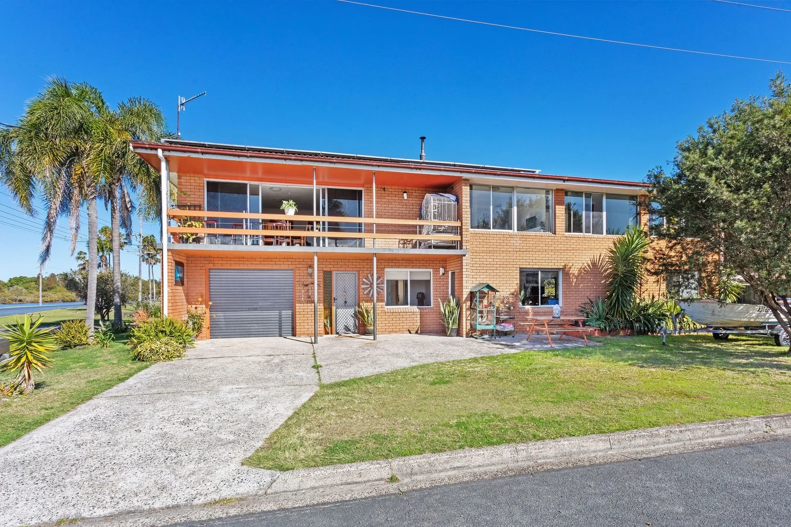 37 Point Road, Tuncurry NSW 2428