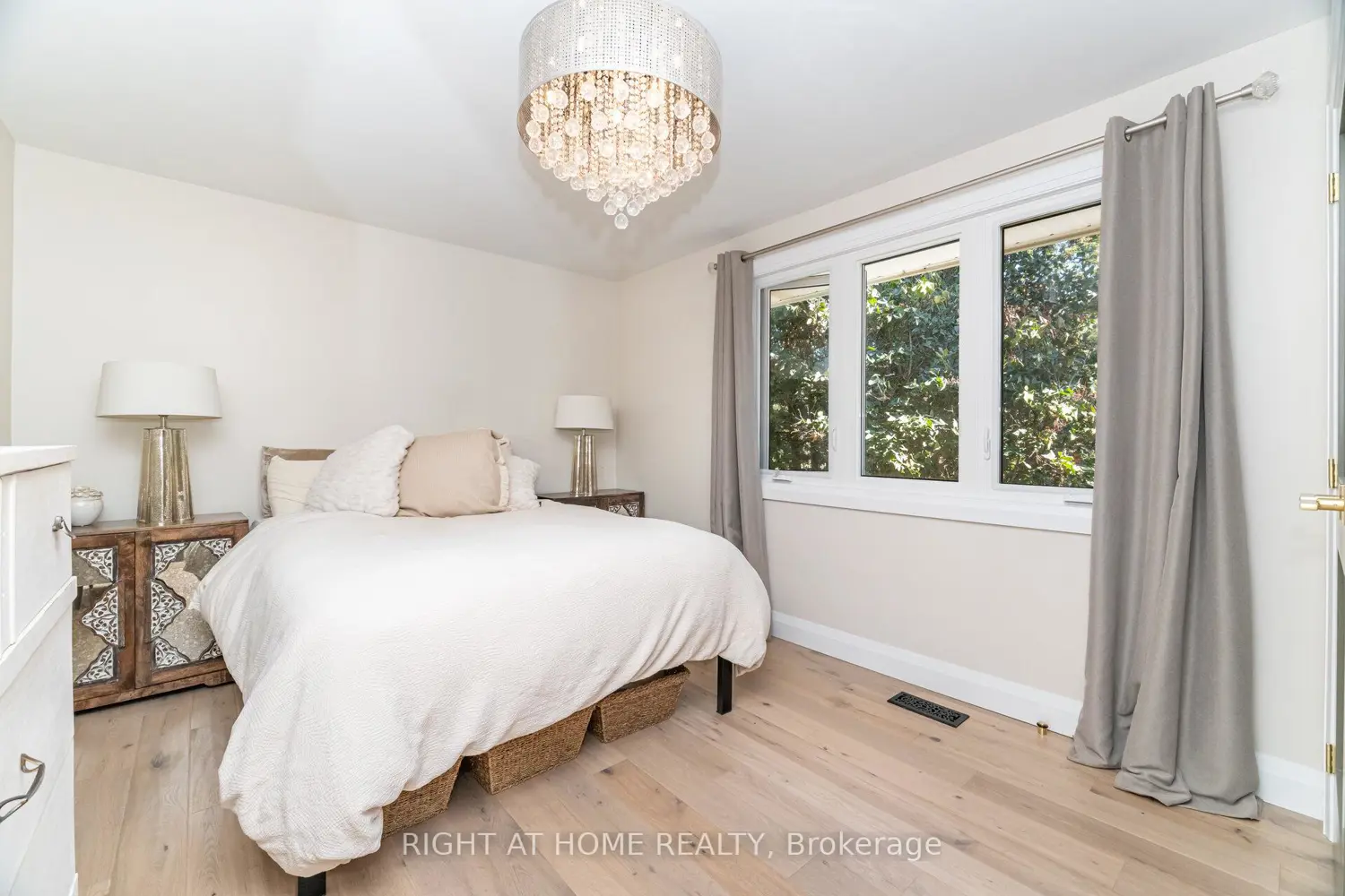 Additional image 13 of 5188 Cherryhill Crescent