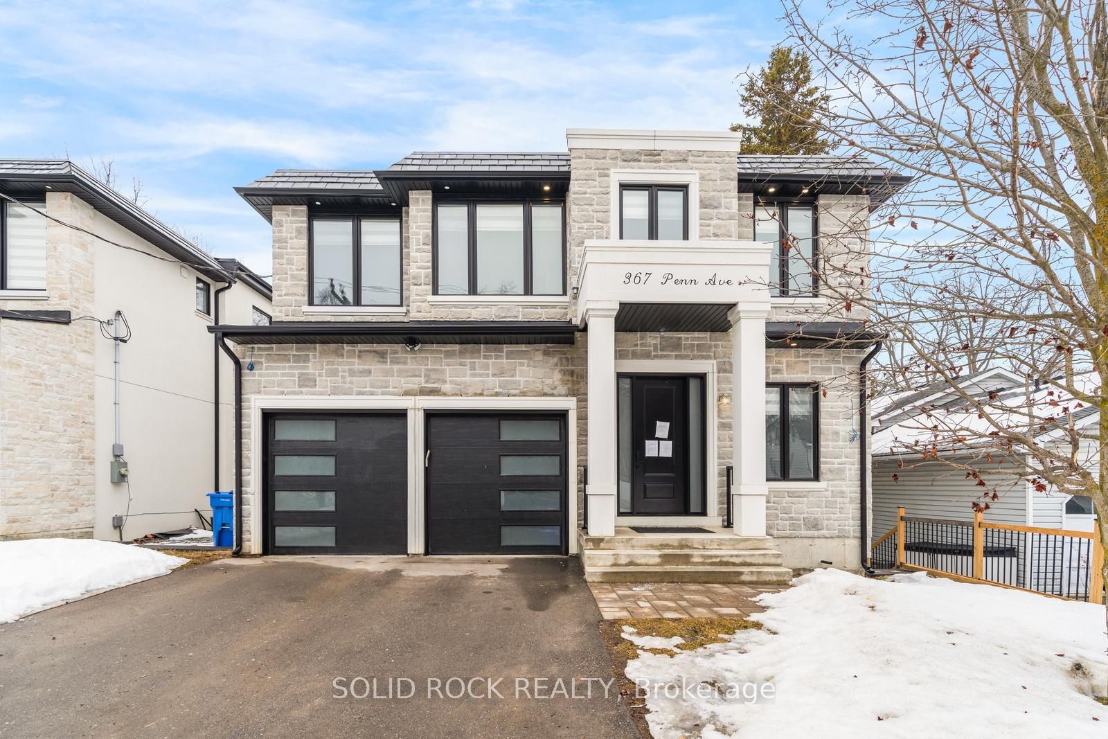 367 Penn Avenue, Newmarket, ON, L3Y 2S7