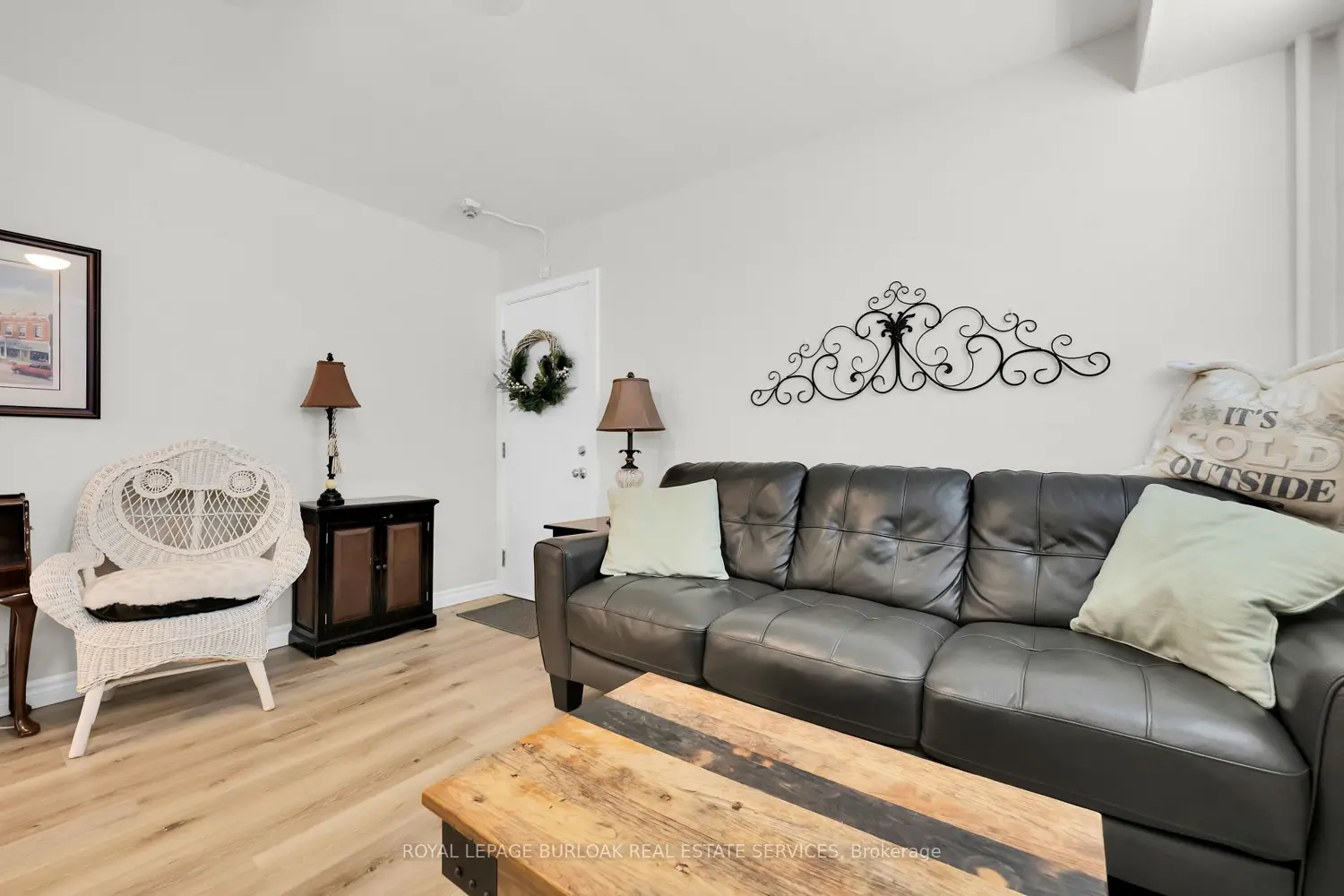 Additional image 13 of 1347 Lakeshore Road 24