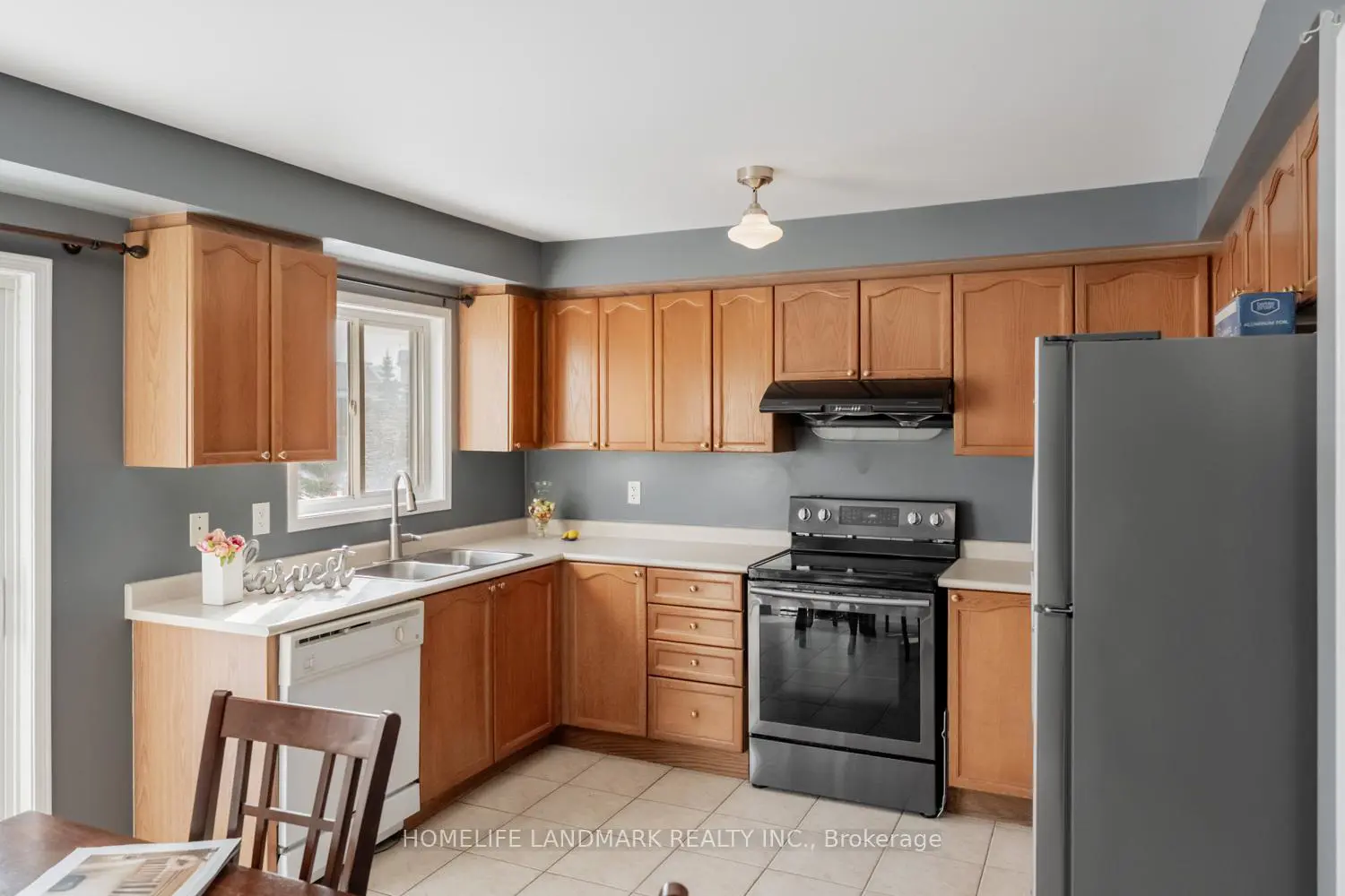 Additional image 6 of 4950 Albina Way 28