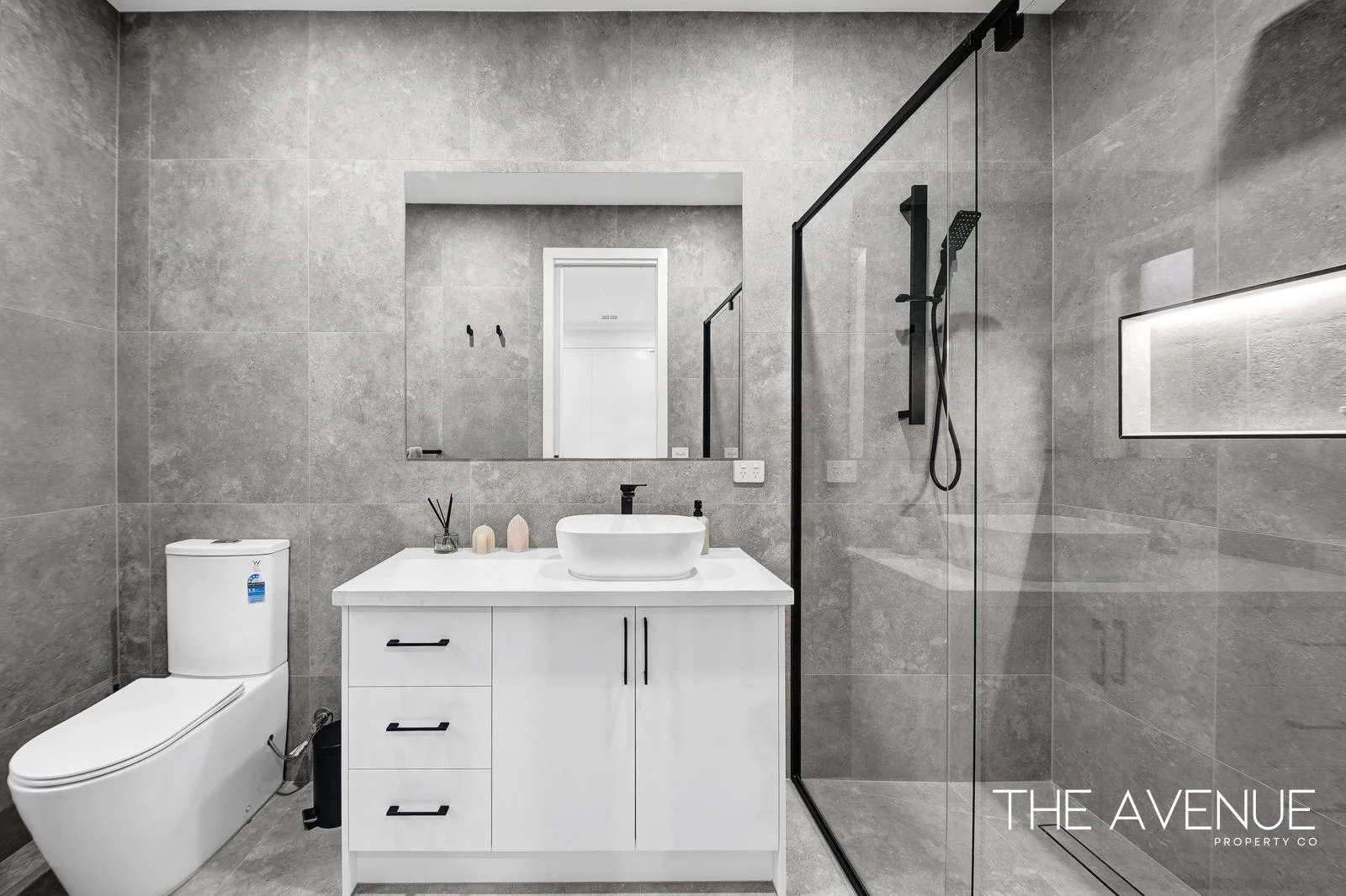 Additional image 3 of Mambourin VIC 3024