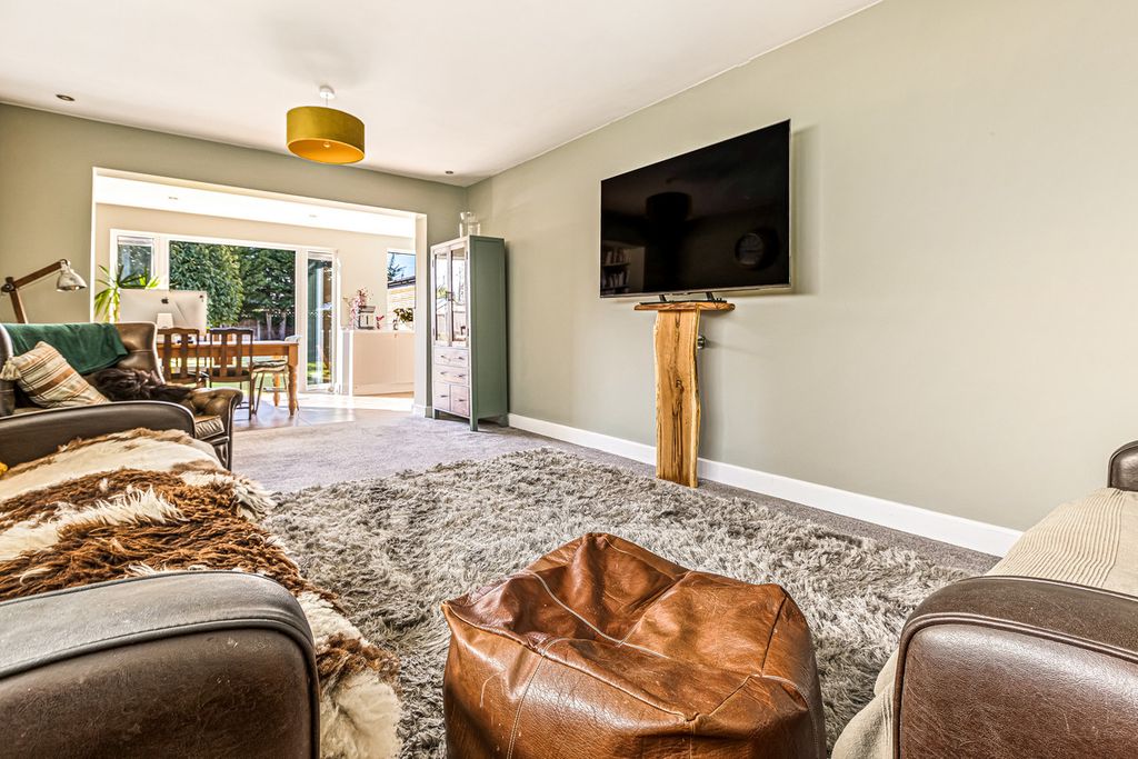 Additional image 4 of 2 bed detached bungalow for saleTorcross Close, Glenfield LE3