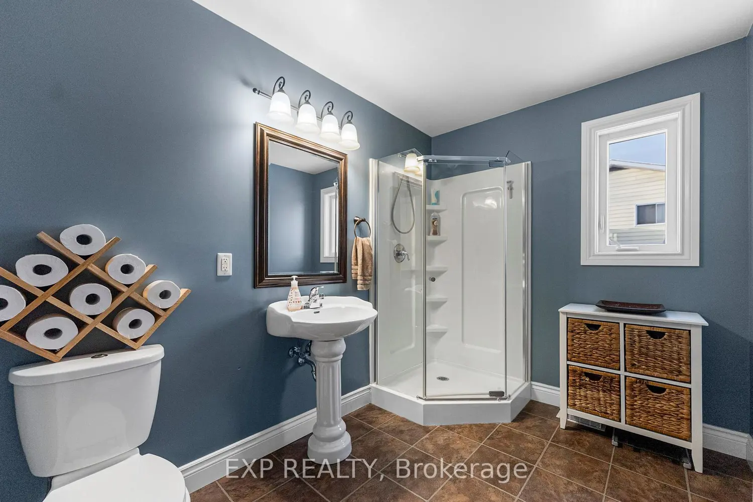 Additional image 7 of 395 Lisgar Avenue